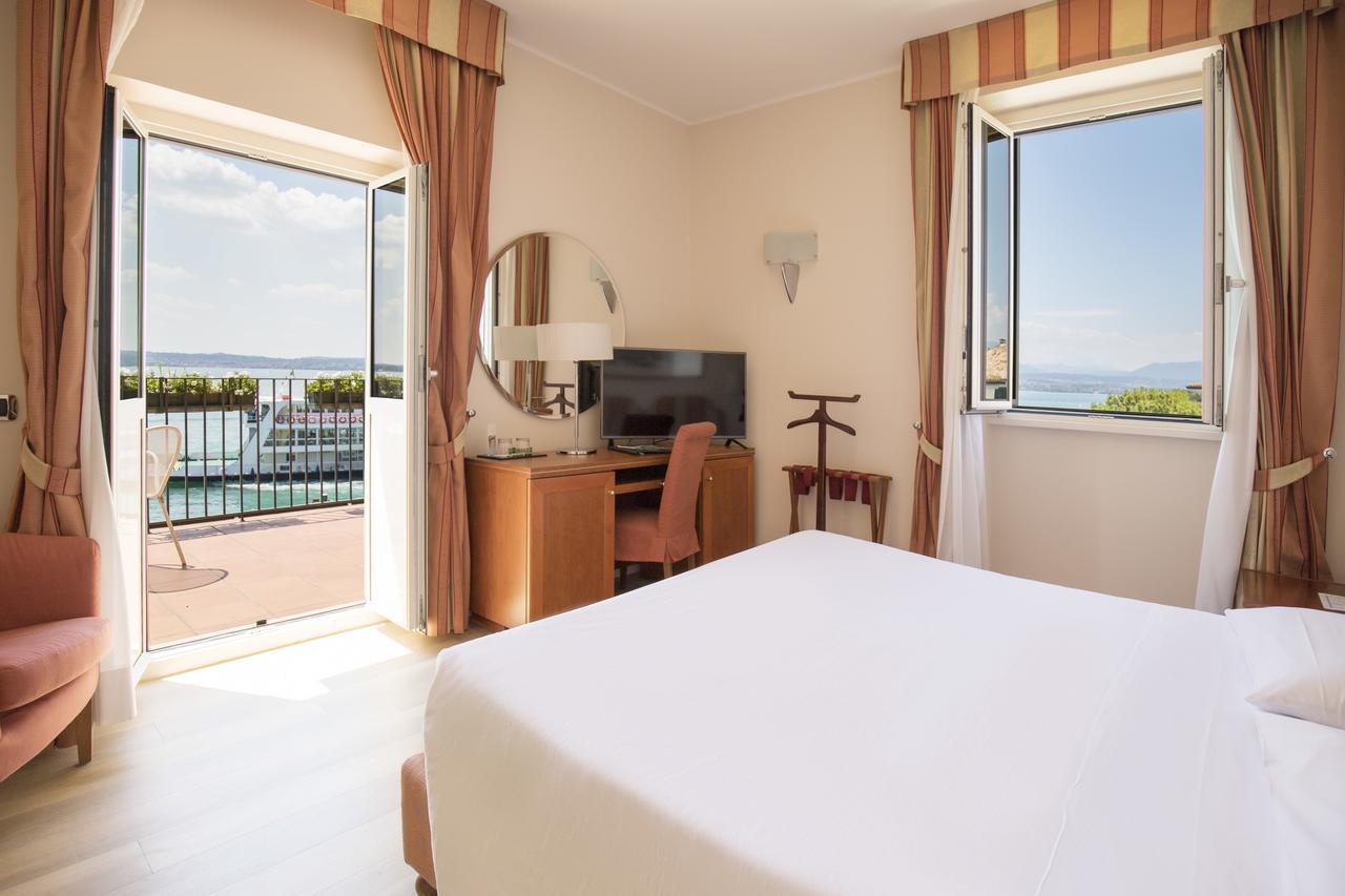Double Room Lake View Balcony Spa Access