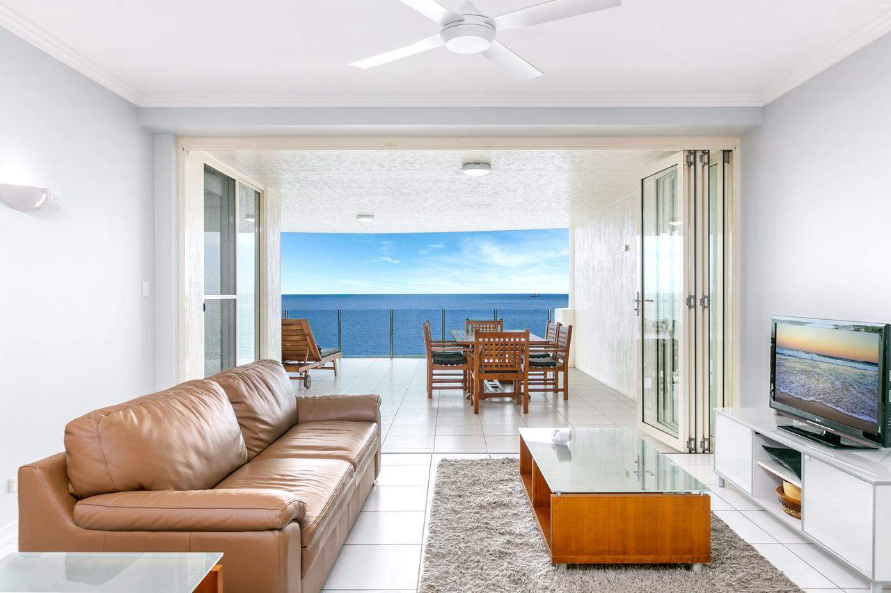 Two-Bedroom Apartment Ocean View