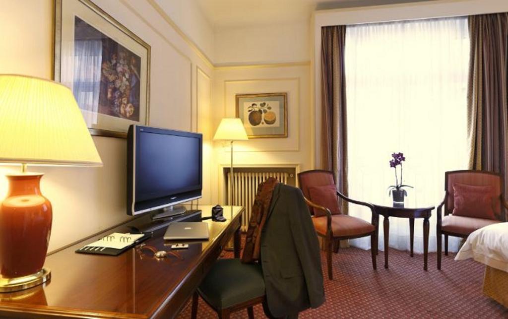 Deluxe Double or Twin Room,683565579:JPEG