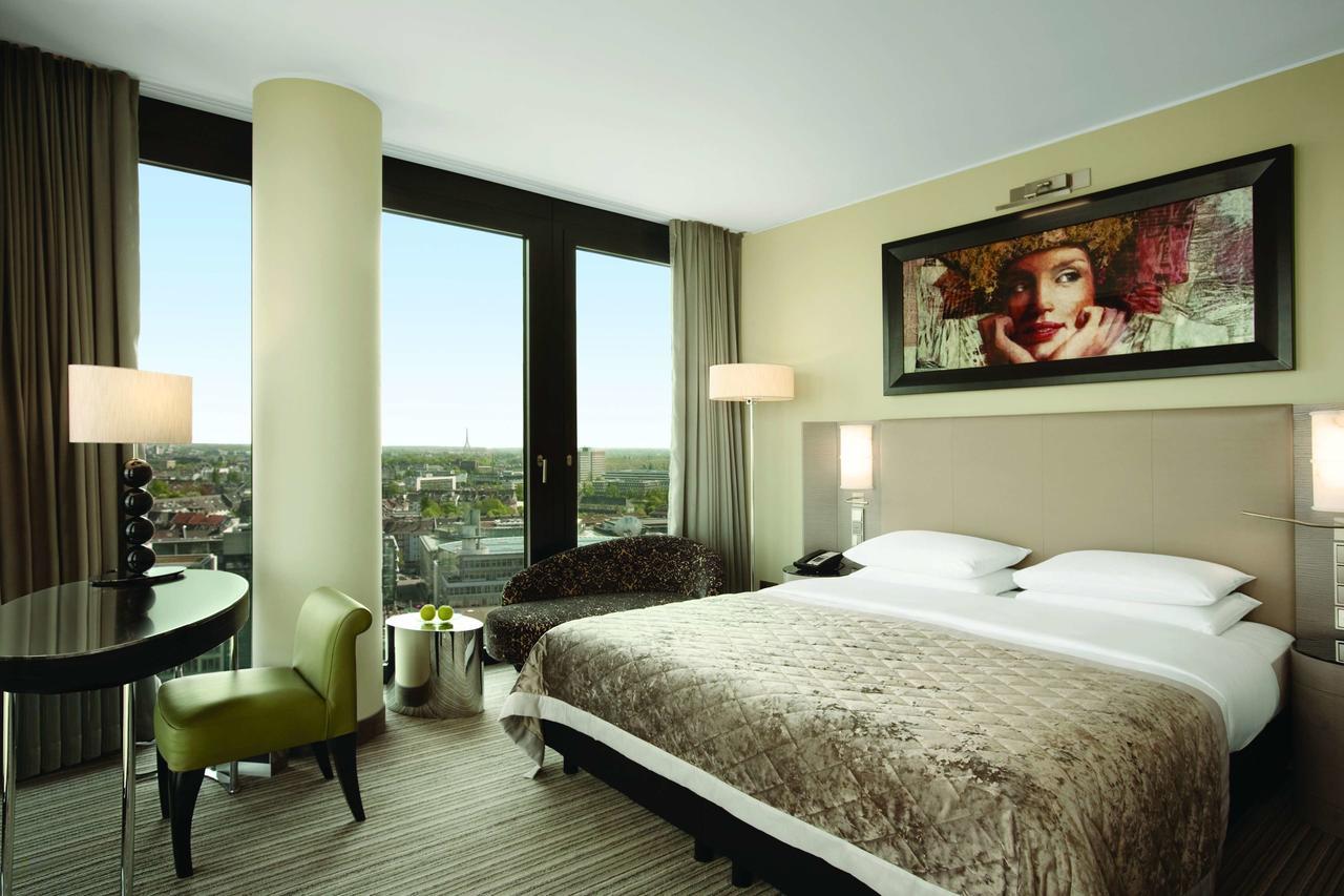 Deluxe King Room Harbour View,1013020801:JPEG