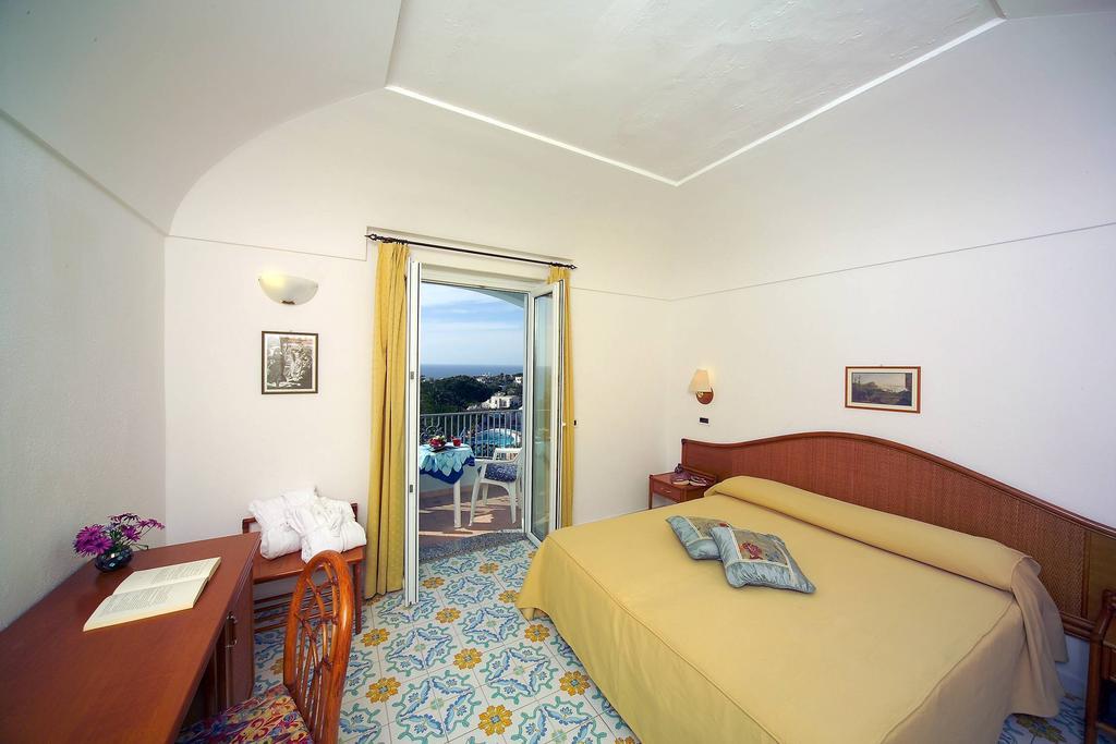 Double or Twin Room Sea View,155499119:JPEG