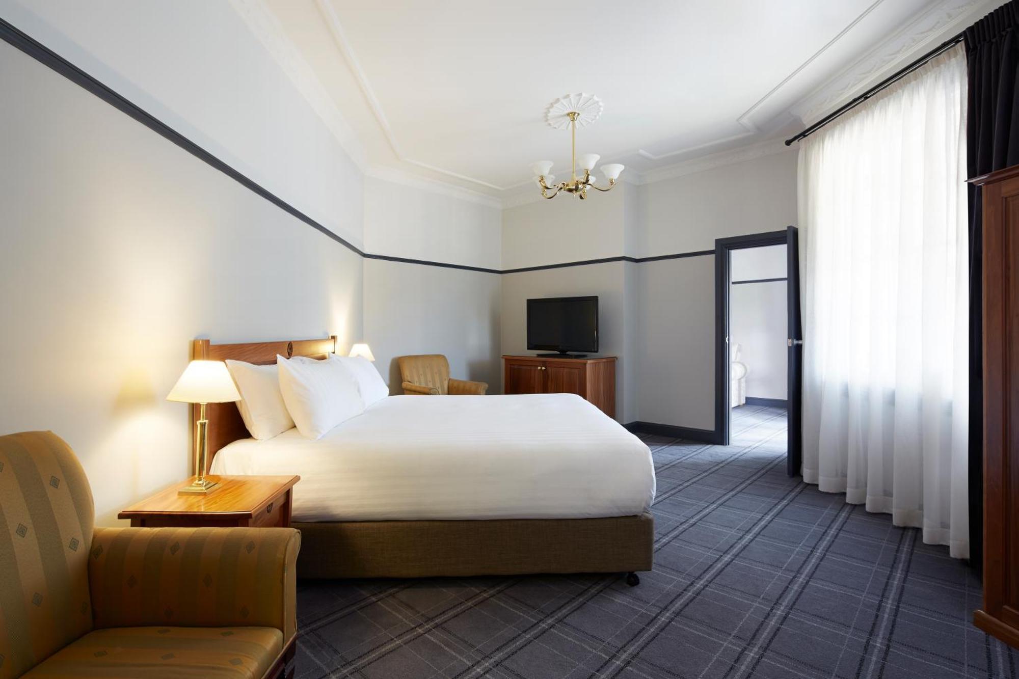 One-Bedroom Suite