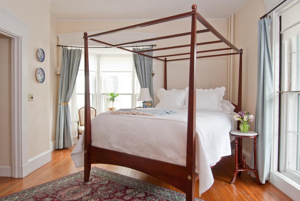 Deluxe Queen Room,67467464:JPEG