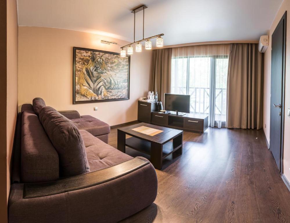 Junior Suite mit Flussblick und Zugang zum Wellnessbereich