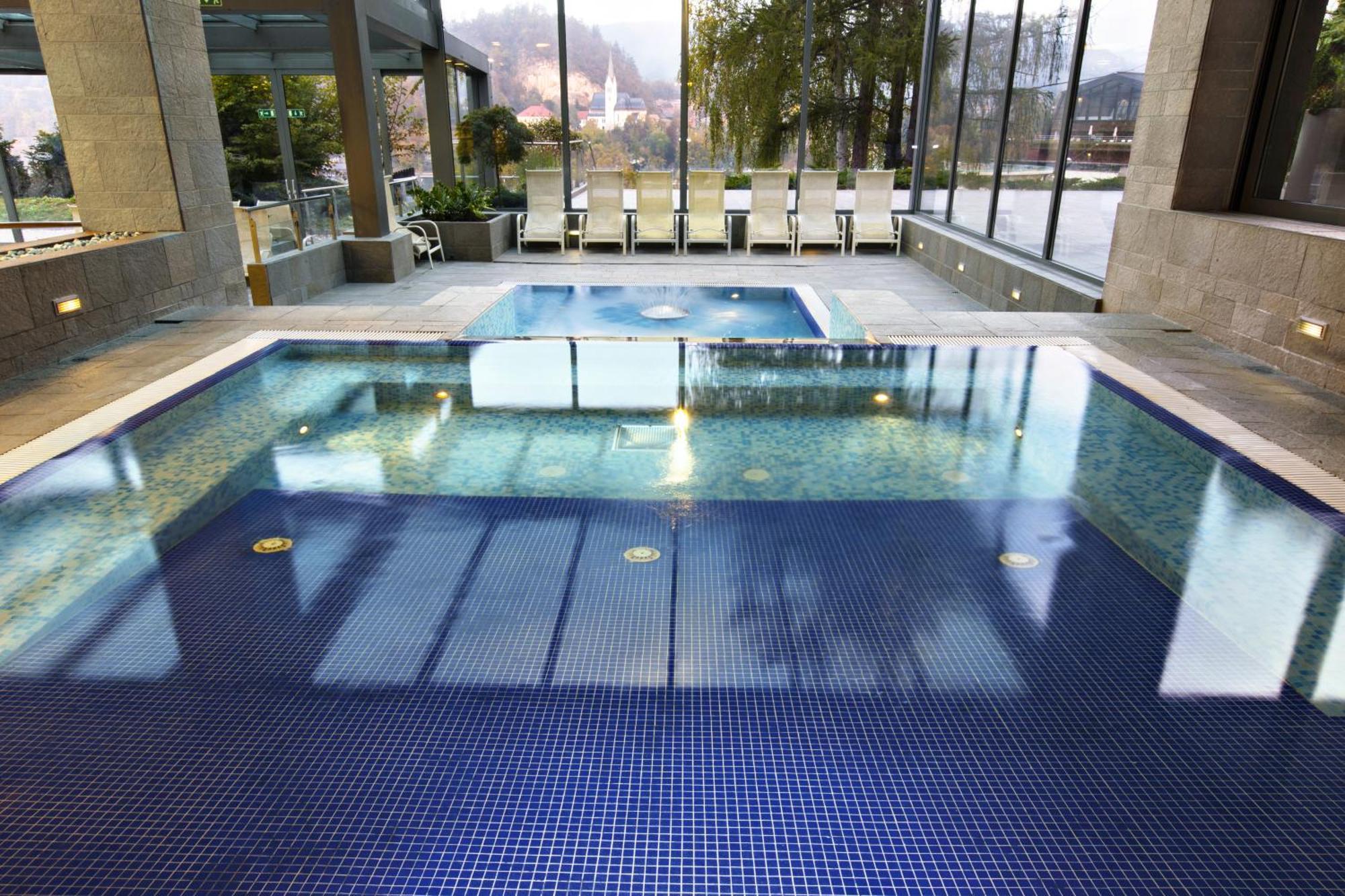 Offerta Speciale Pacchetto Inverno - Camera Matrimoniale con Vista Lago