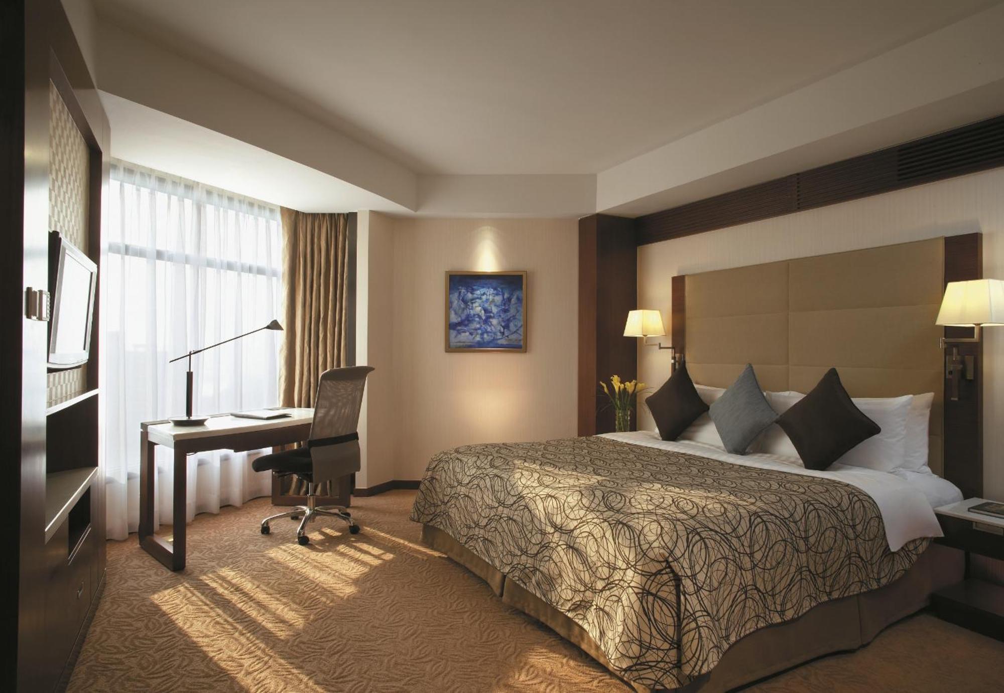 Executive Twin Suite Room with Club Benefits