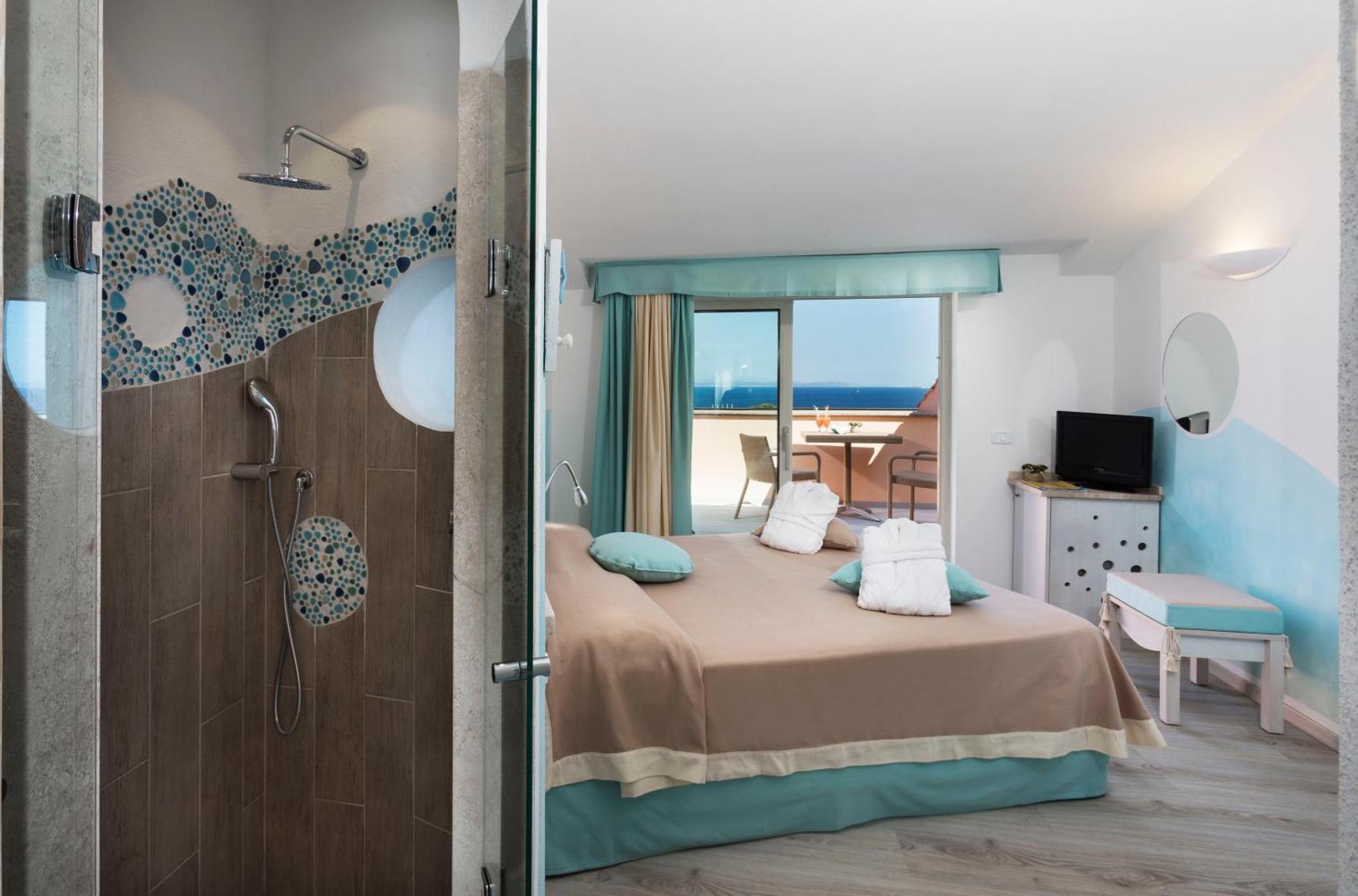 Deluxe Double or Twin Room Sea View