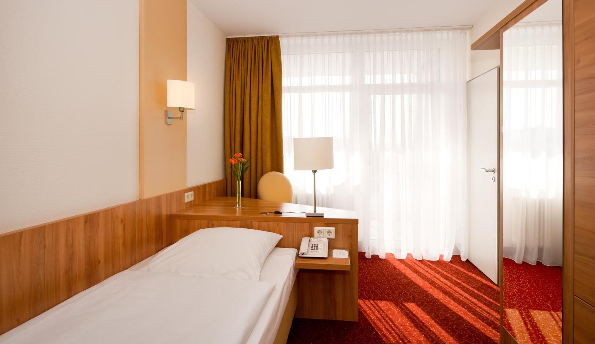 Economy Single Room