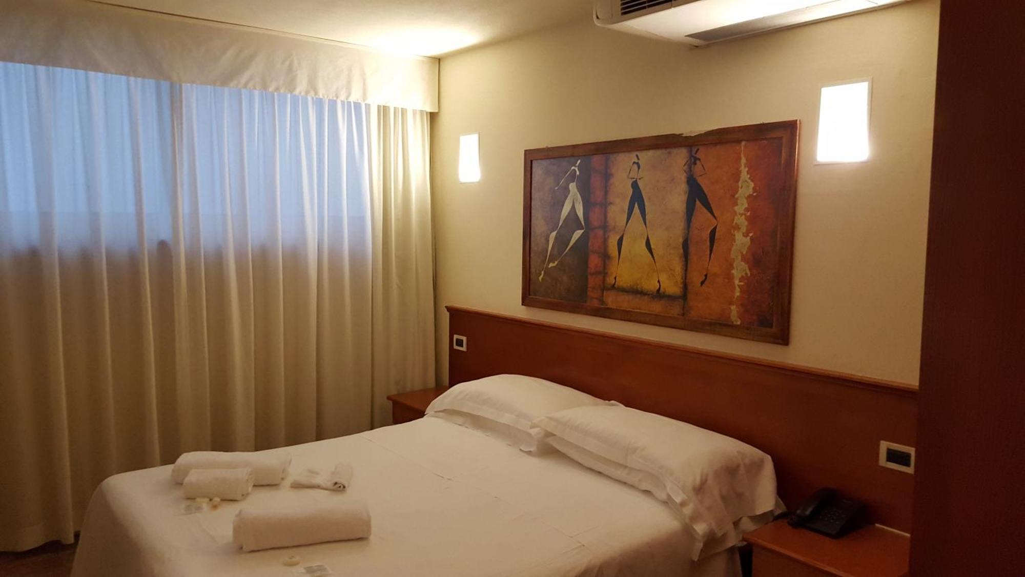 Economy Double or Twin Room without Balcony
