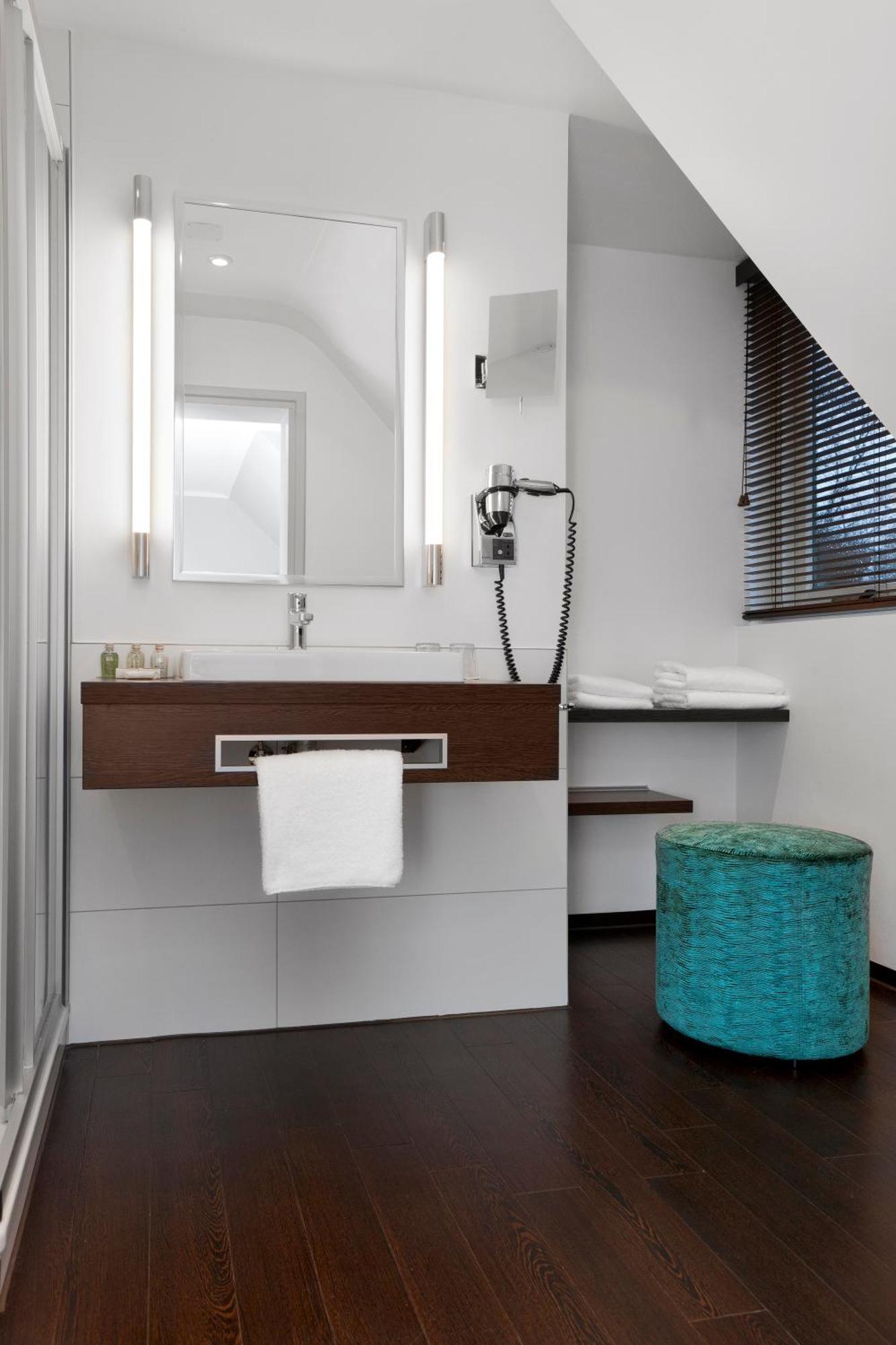 Small Single Room