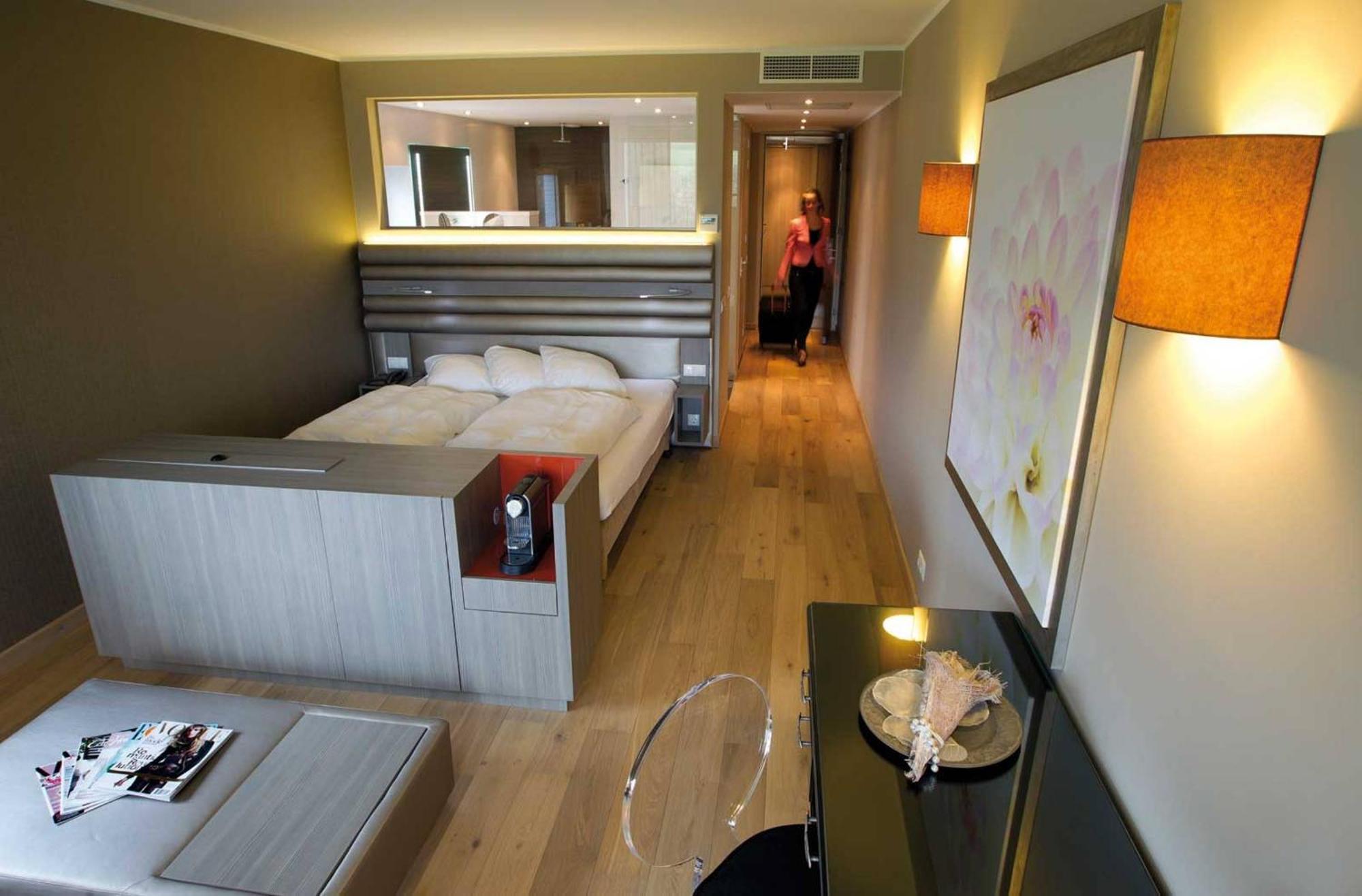 Doppelzimmer mit Whirlpool und Balkon