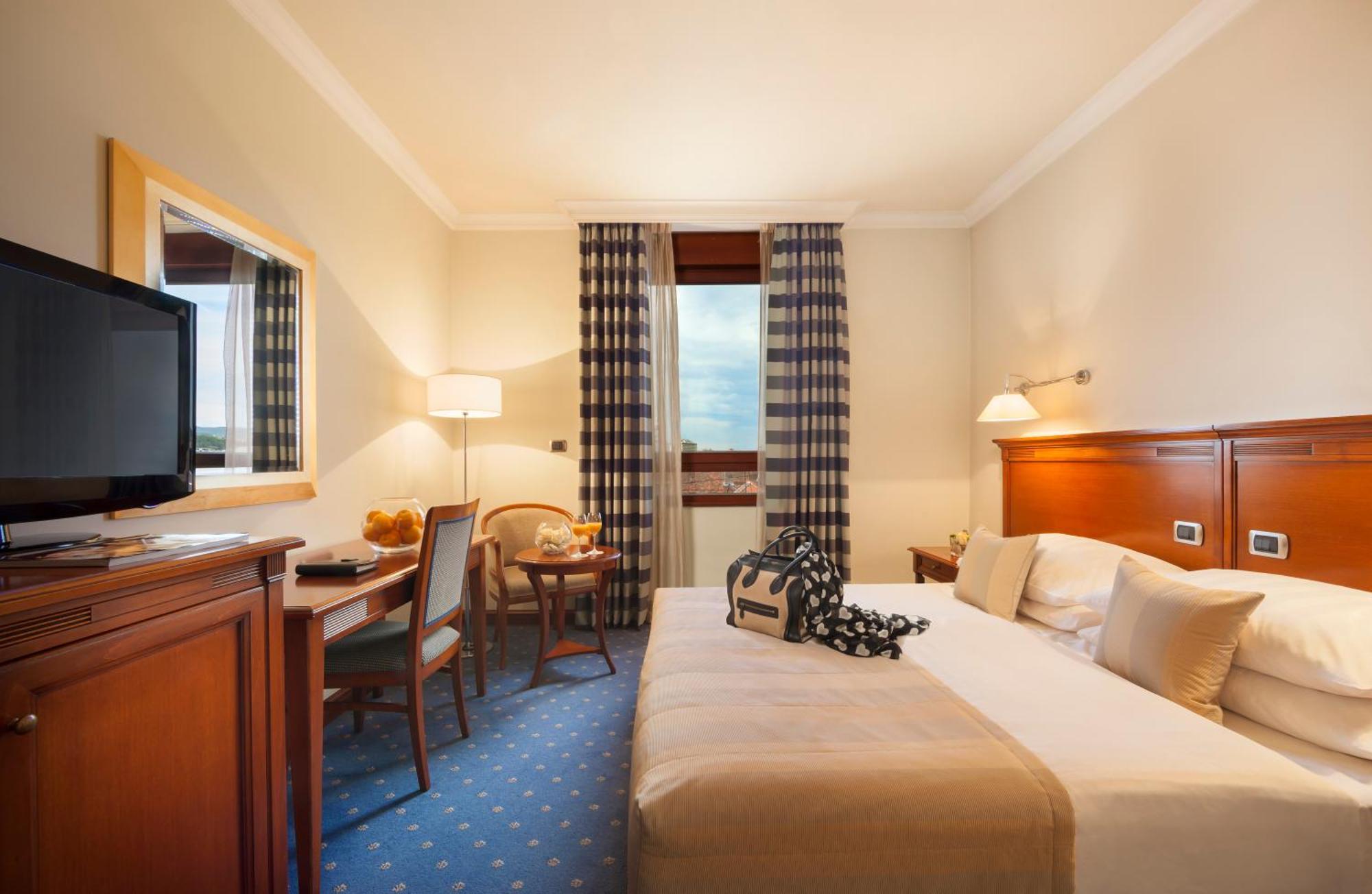 Double King Room