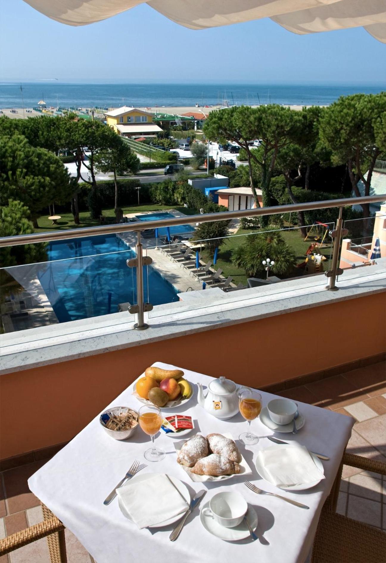Deluxe Double Room Terrace Sea View