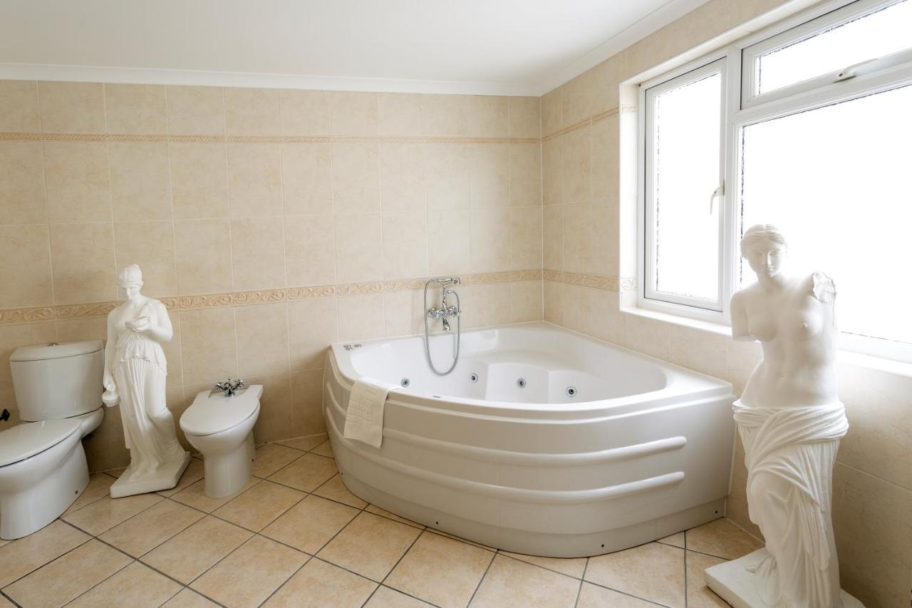 Double Room Spa Bath