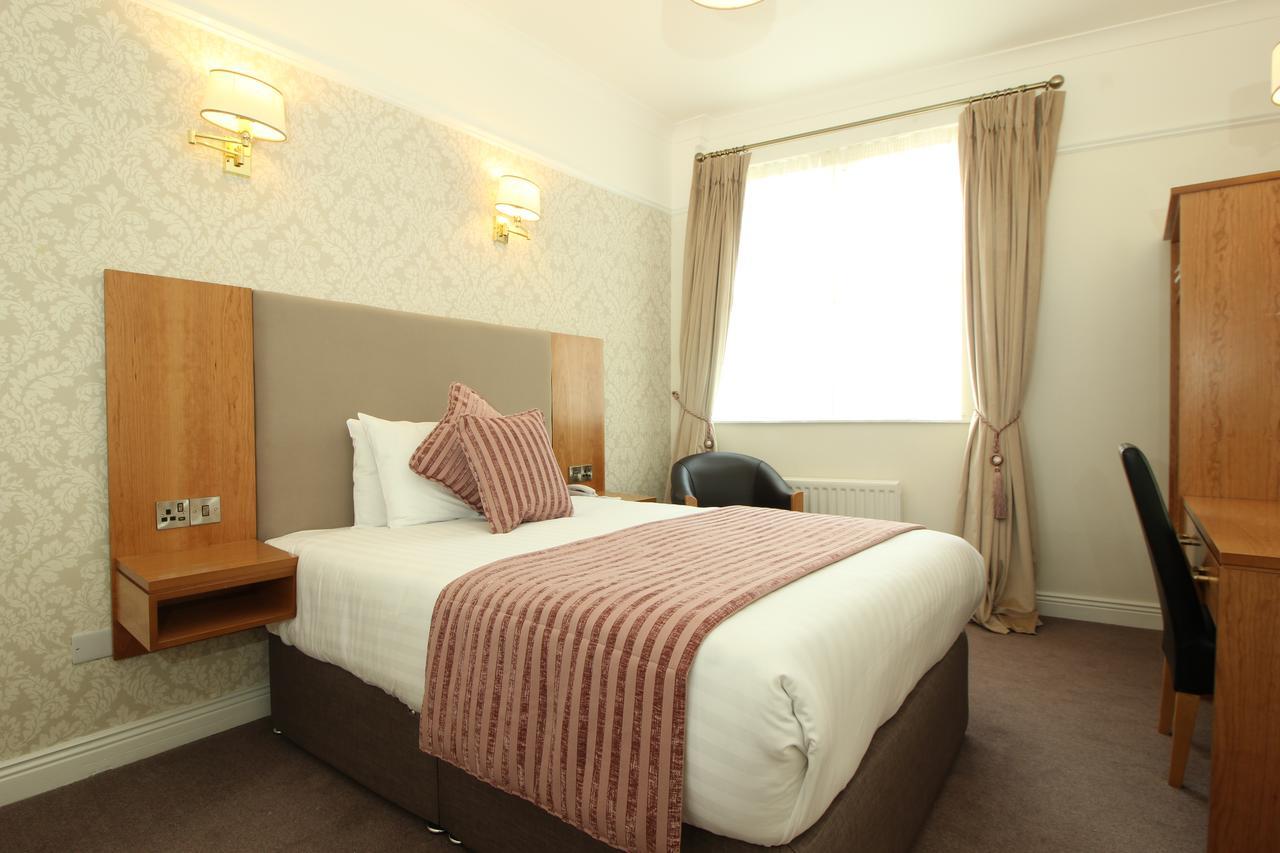 Single Room,769115671:JPEG