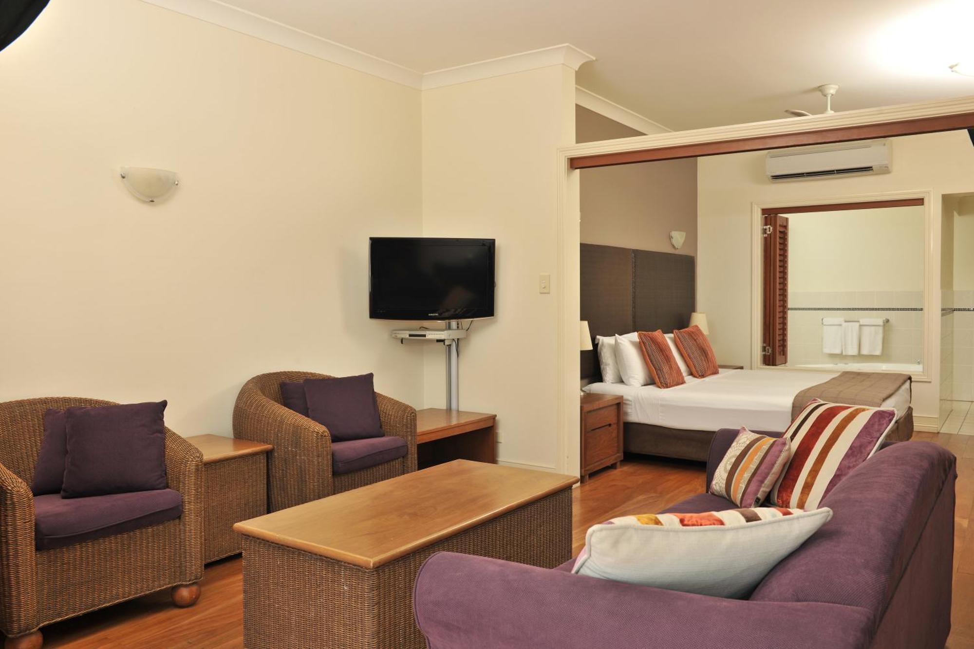 One-Bedroom Spa Suite