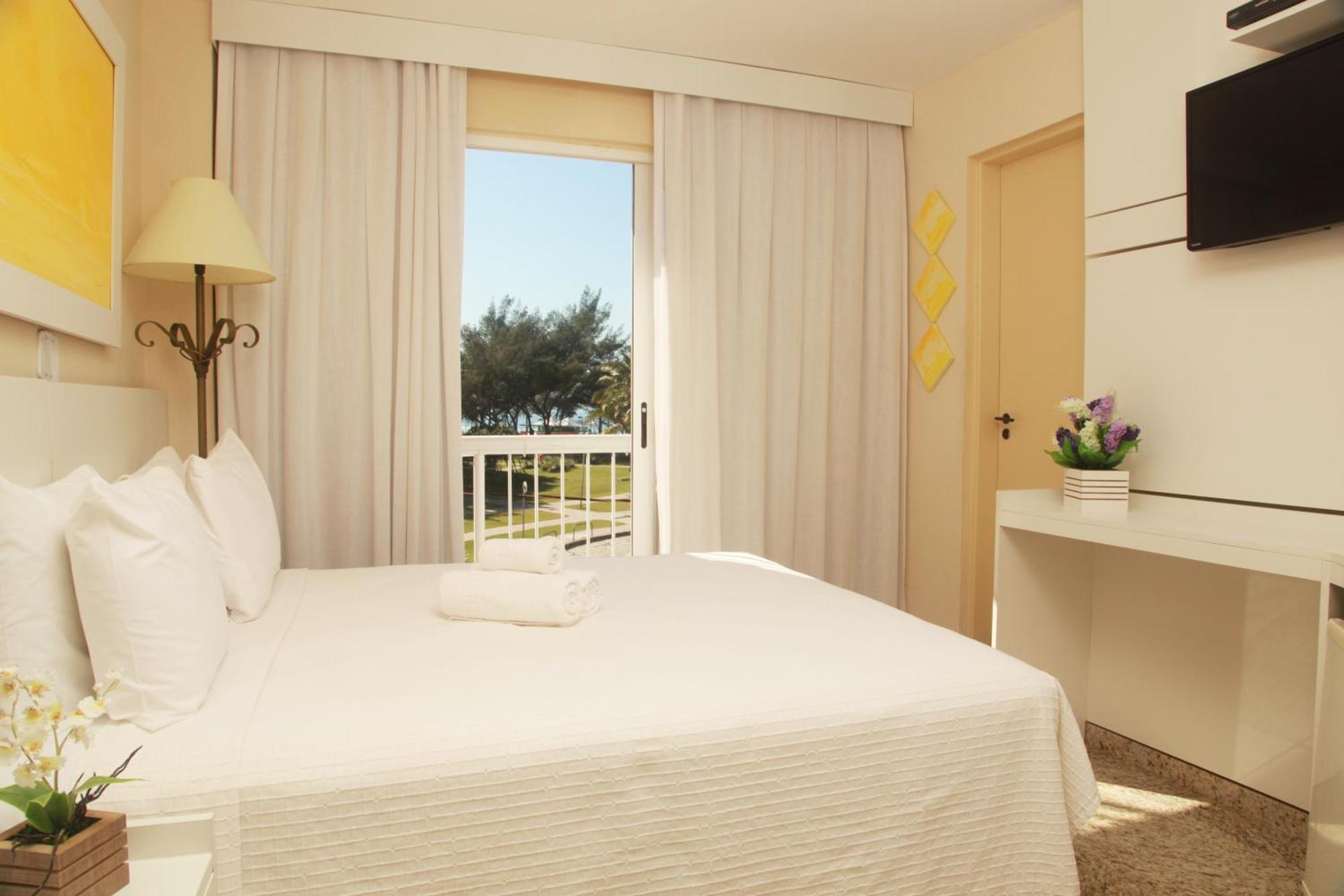 Quarto Duplo com Vista Lateral do Mar