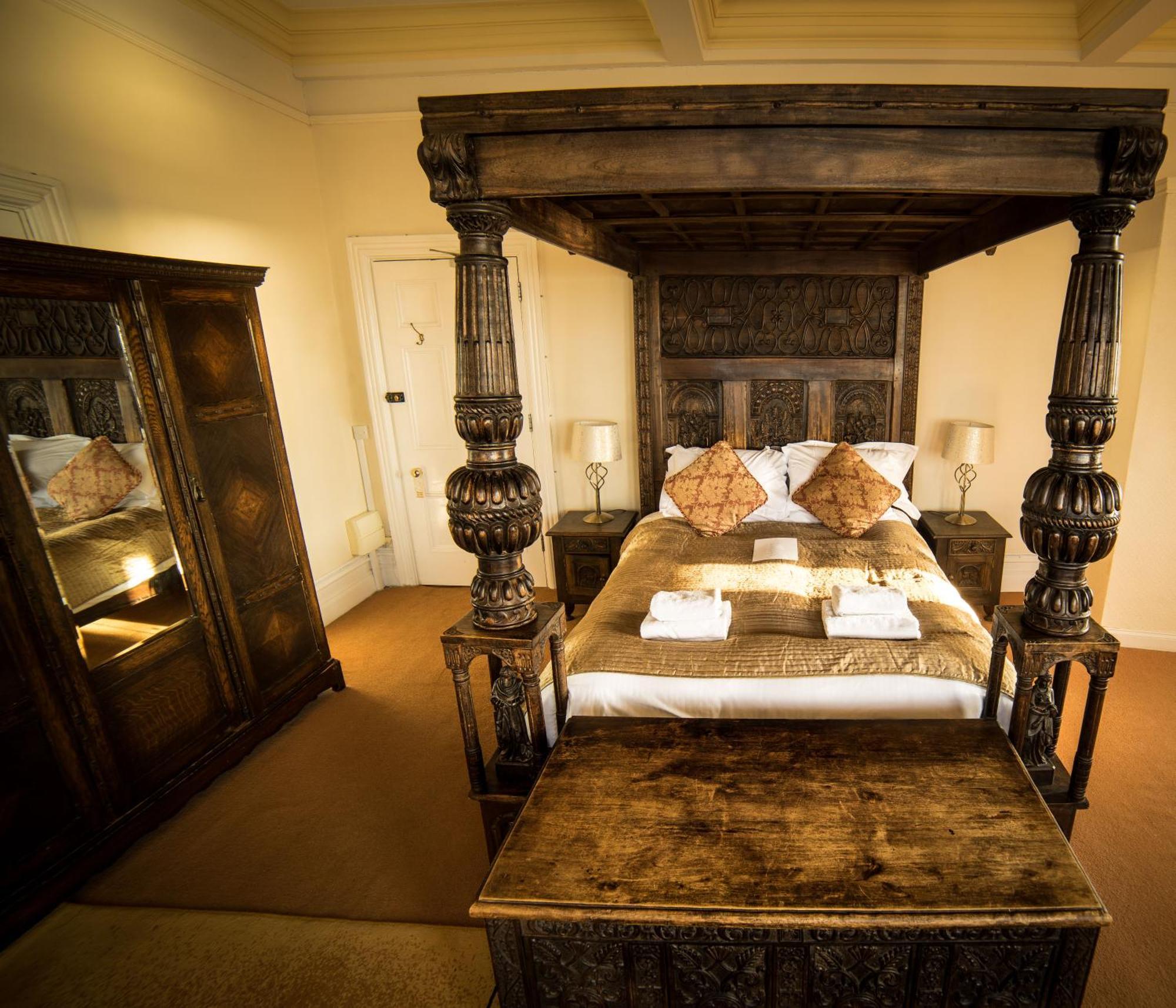 Classic Four Poster Room with Sea View