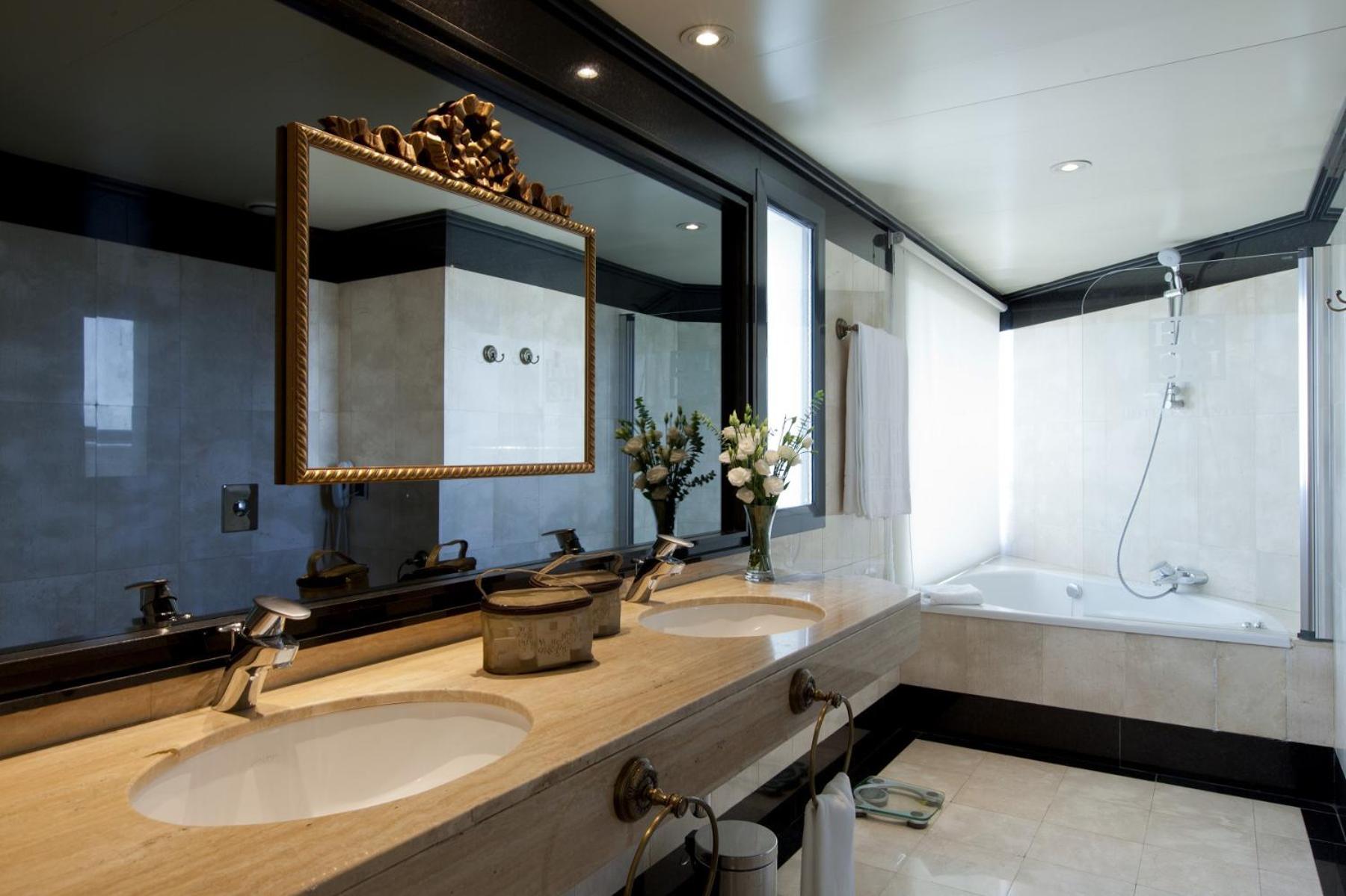 Quarto Superior com Vista da Cidade