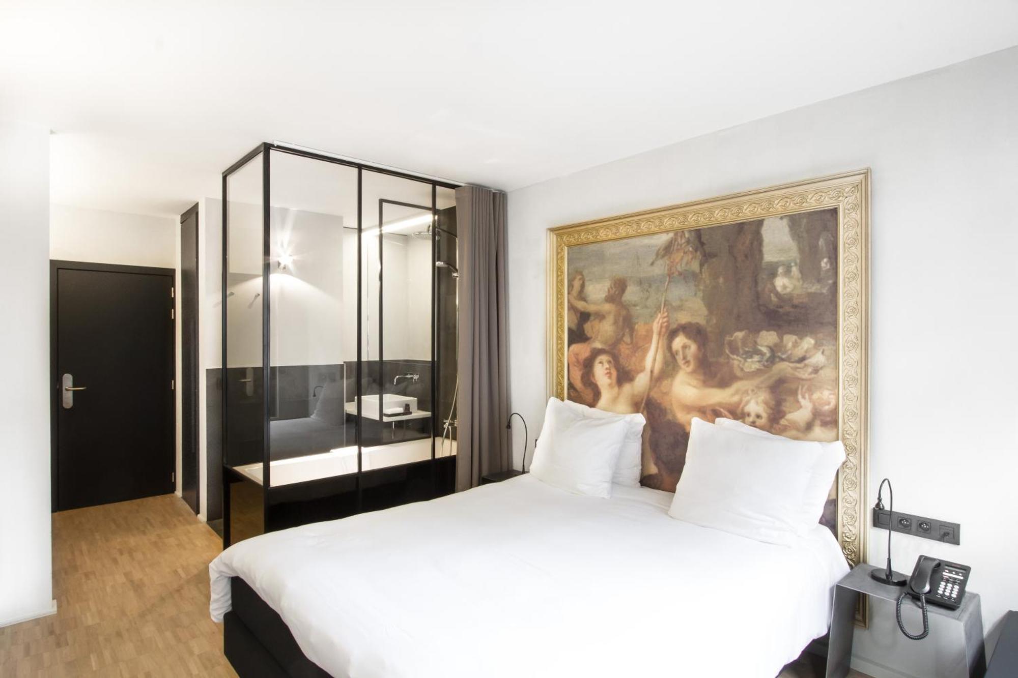 Superior Double Room bath Cathedral View,793915446:JPEG