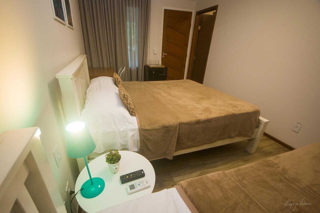 Quarto Triplo com Varanda