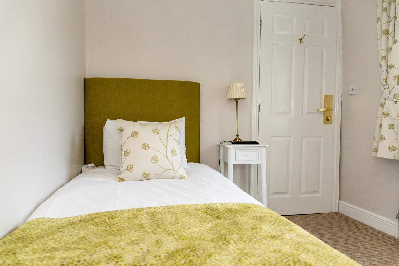 Standard Single Room,1516332142:JPEG
