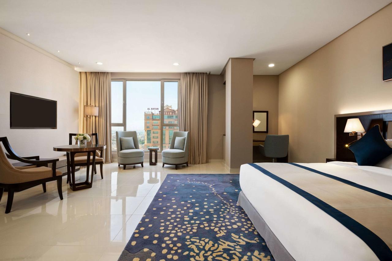 Accessible Deluxe King Room Non Smoking