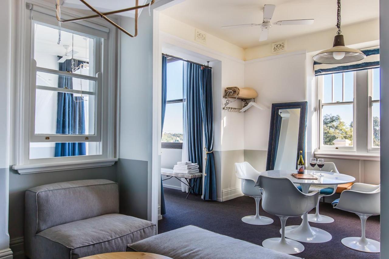 George Power One-Bedroom King Suite