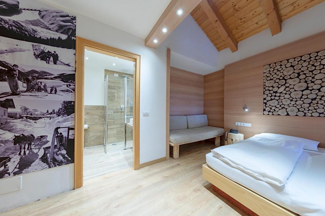 Camera Matrimoniale con Letto Supplementare