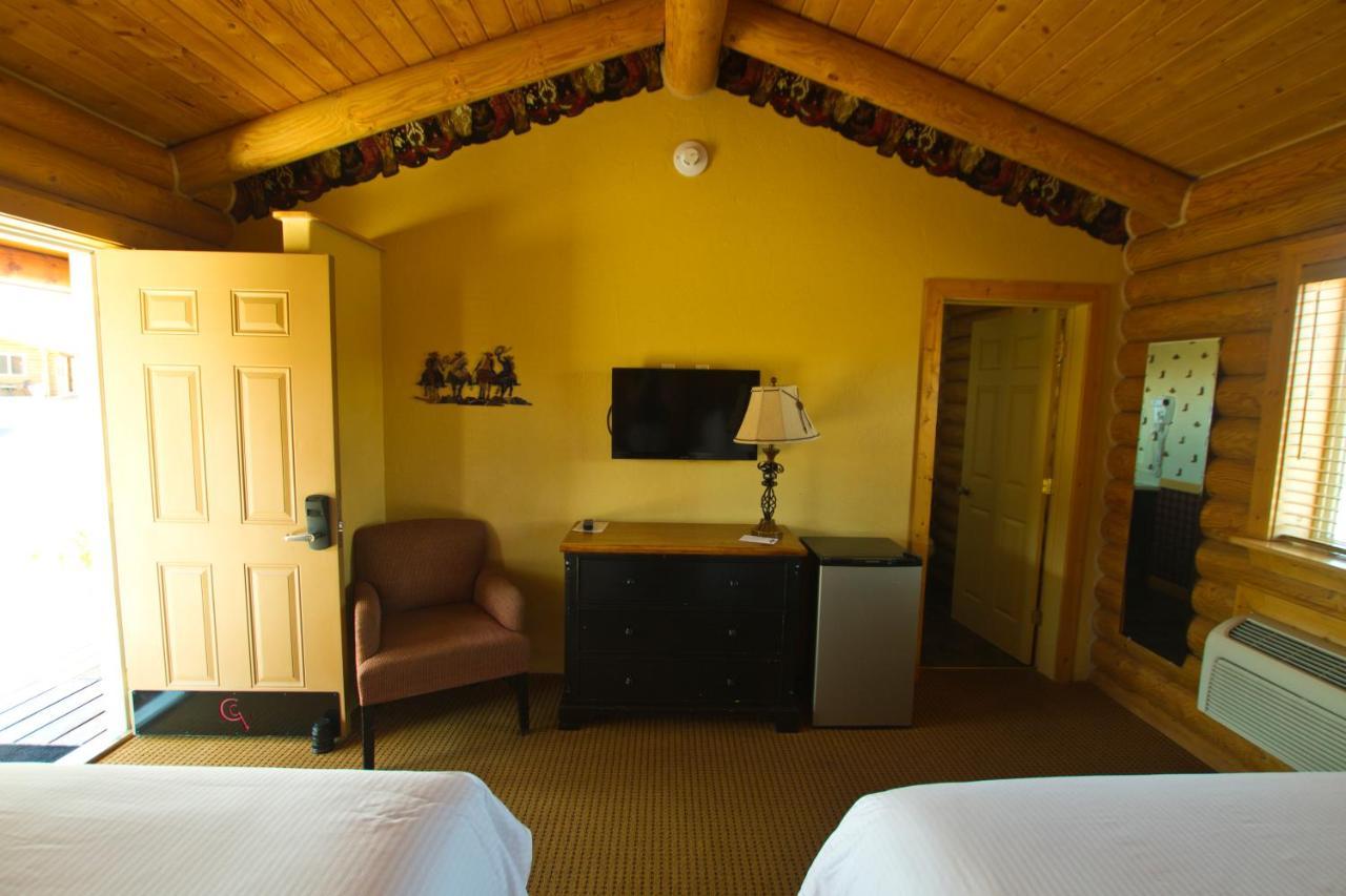 Superior Queen Room Two Queen Beds
