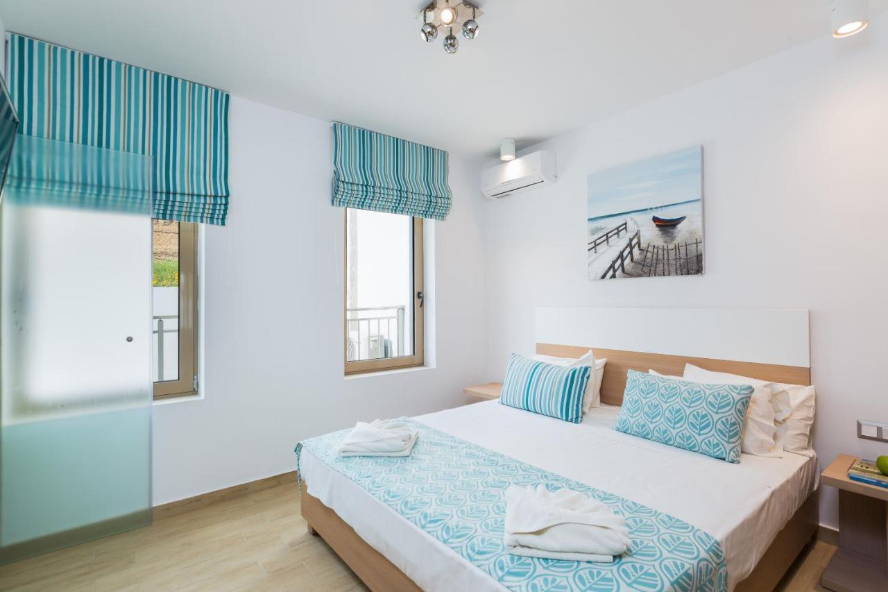 Villa con 4 Camere da Letto, Piscina Privata e Cucina