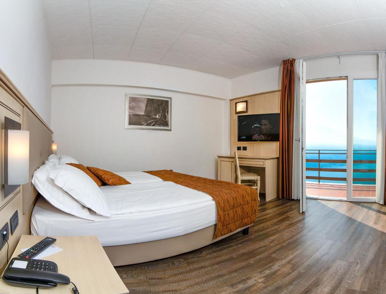 Classic Double or Twin Room Lake View Balcony,735922459:JPEG