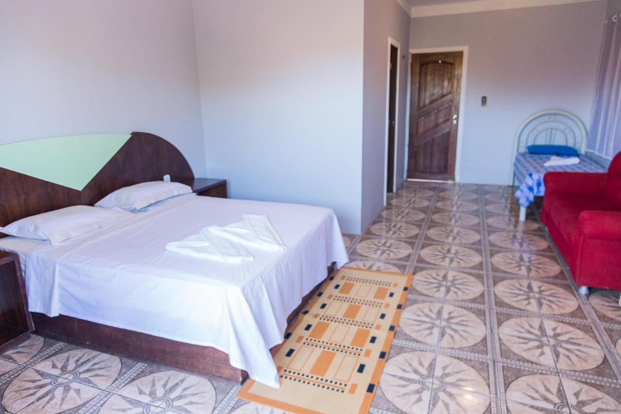 Suíte com Banheira de Hidromassagem (3 Adultos)
