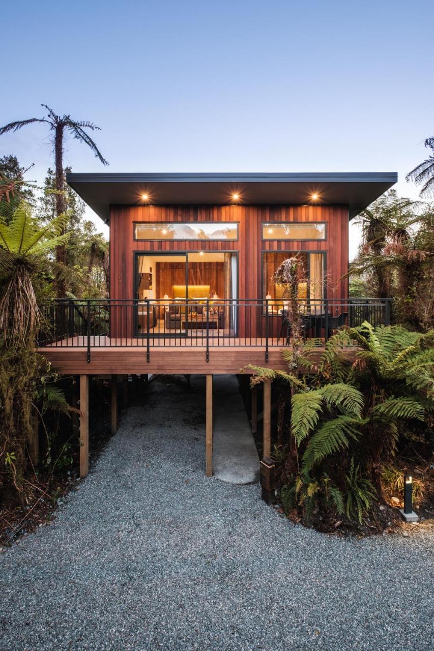Deluxe Tree Lodge