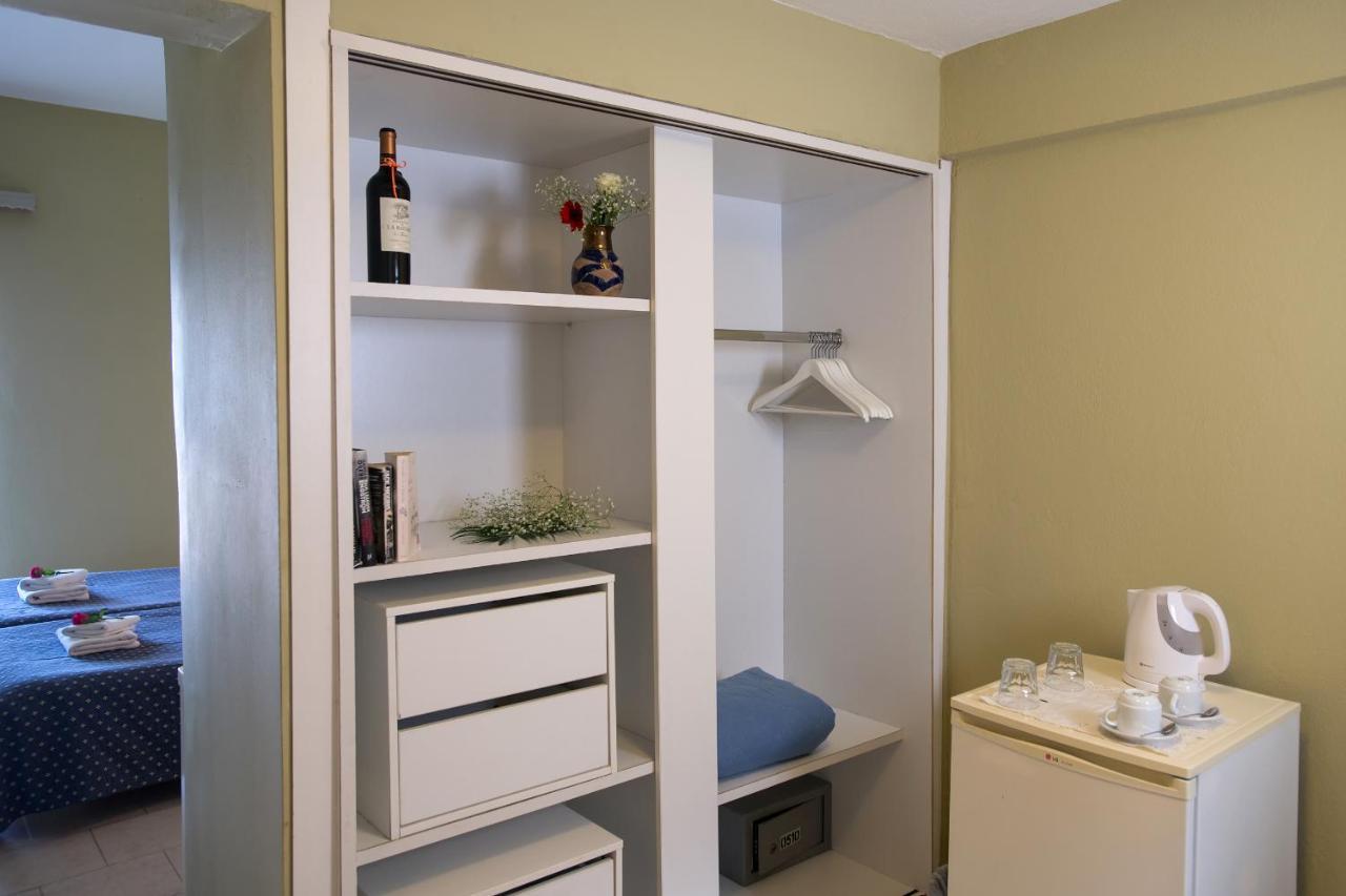 Family Room,738193603:JPEG