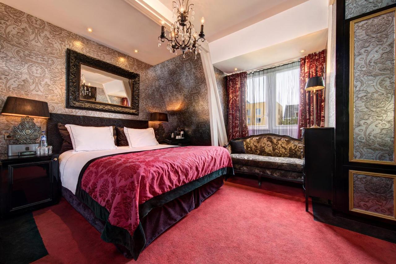 Deluxe Room Garden View with Spa Bath
