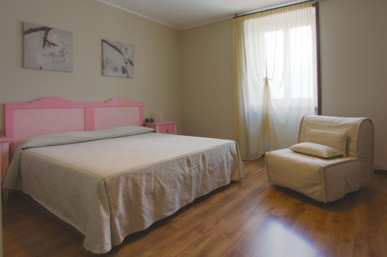 Triple Room Lake View,744746359:JPEG