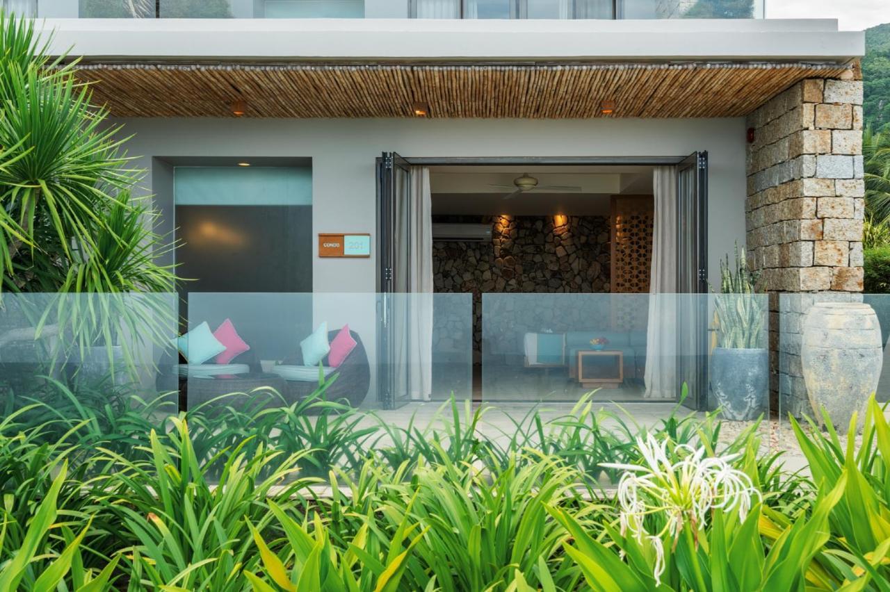 Ocean View One-Bedroom - Twin Room