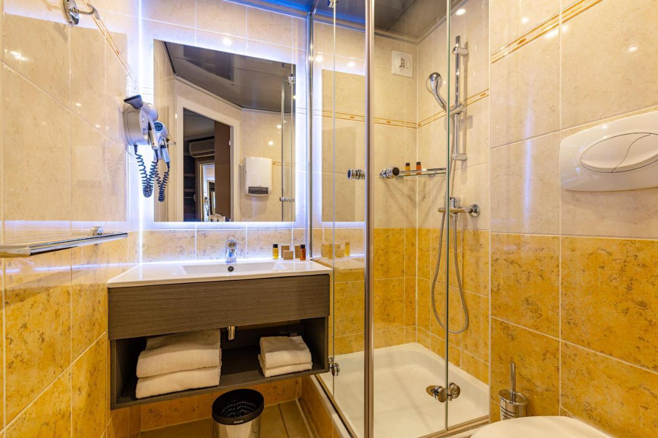 Standard Double Room Access to swimming pool or fitness,753136868:JPEG