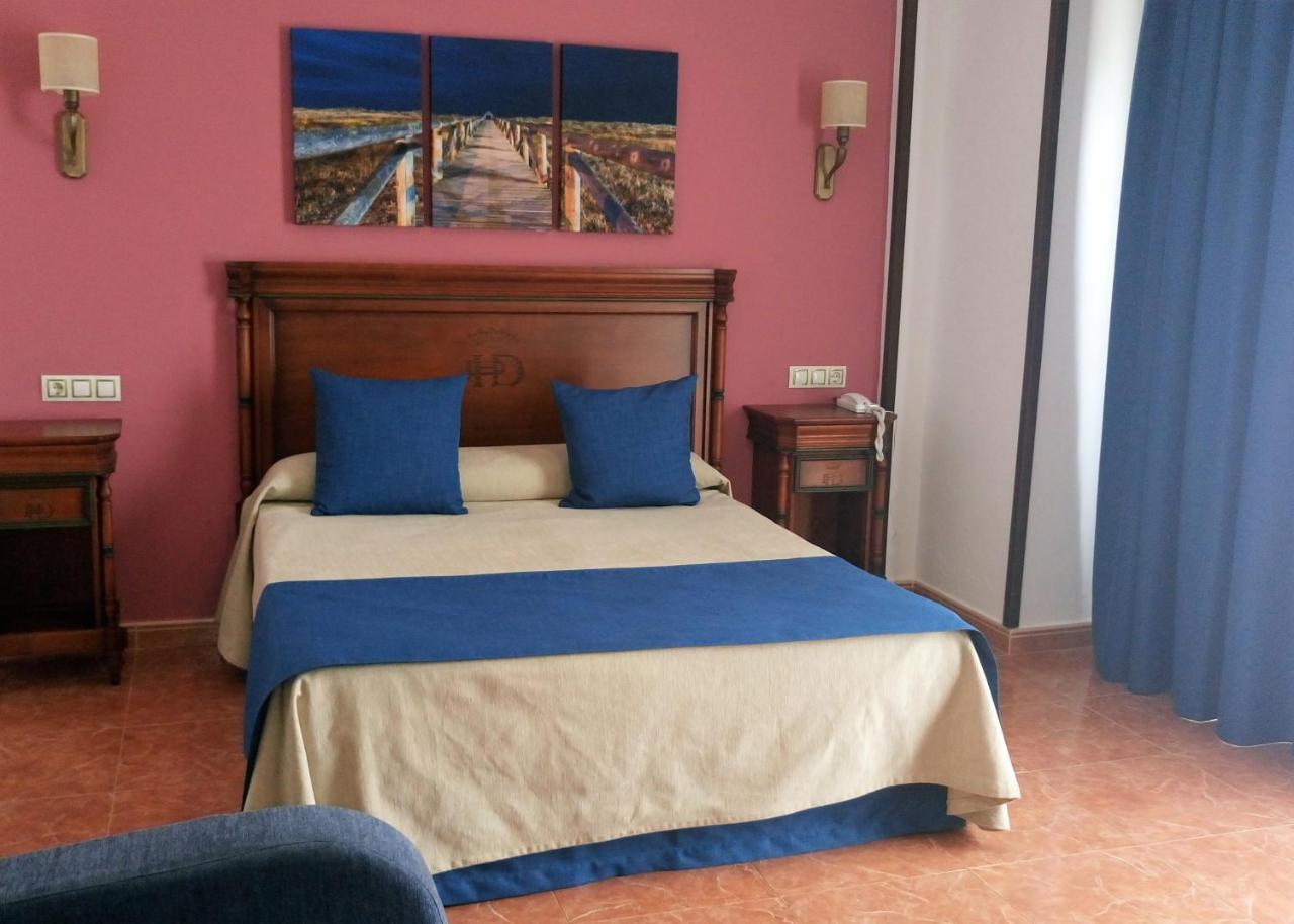 Double or Twin Room Side Sea View