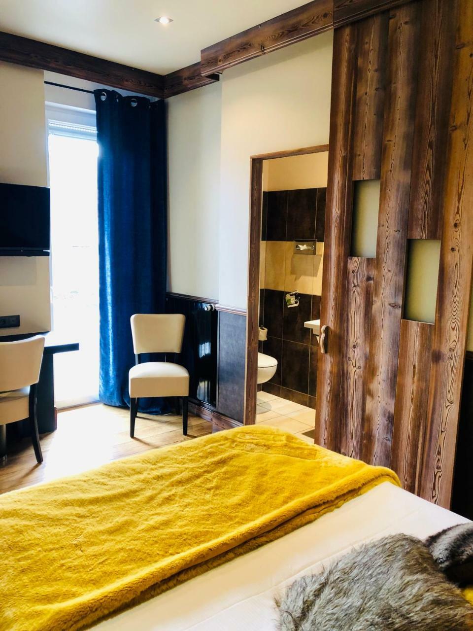 Standard Double Room only accessible by stairs,780709830:JPEG