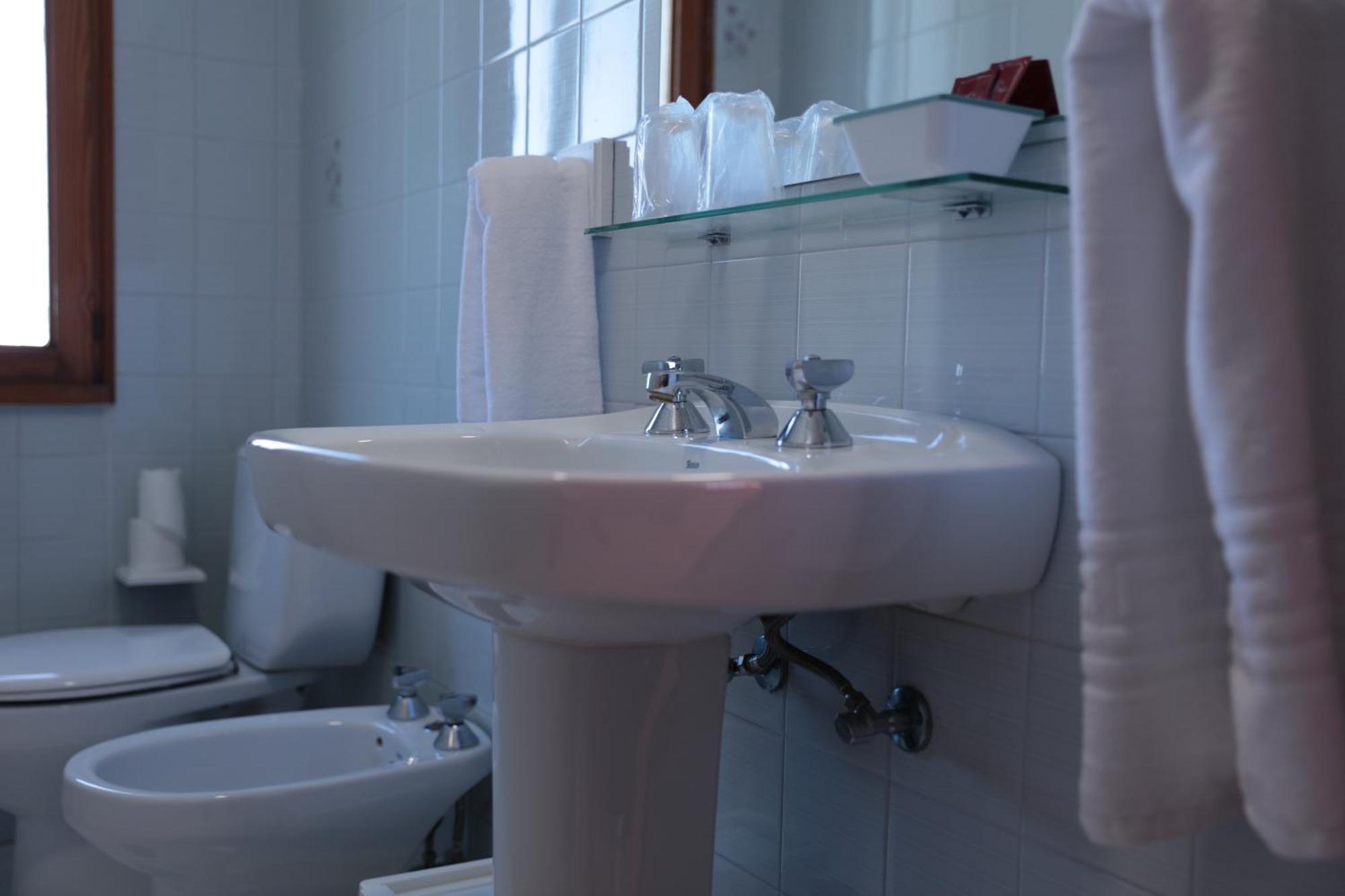 Chambre Double avec Lit d'Appoint