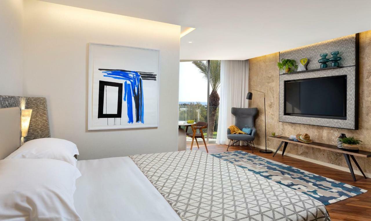 Caesarea Room (2 Adults + 1 Child)