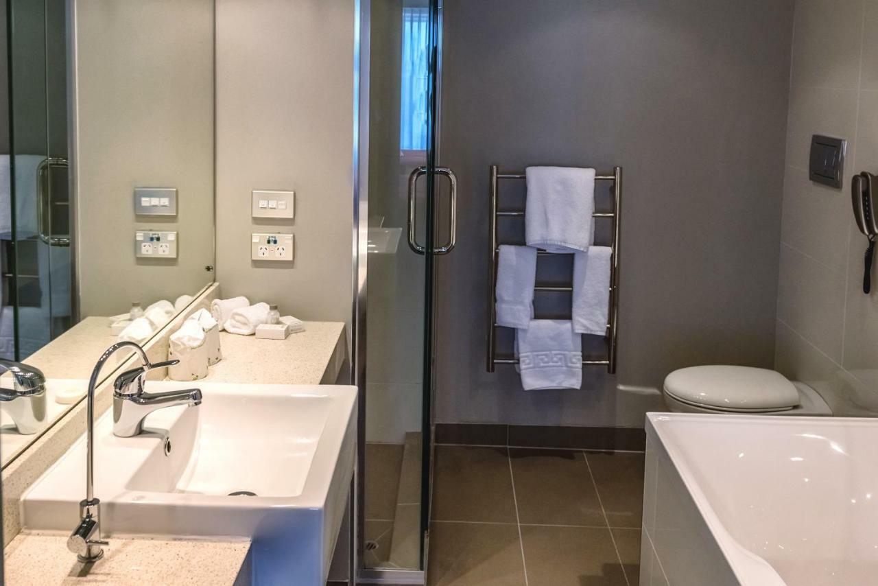 Corporate Suite