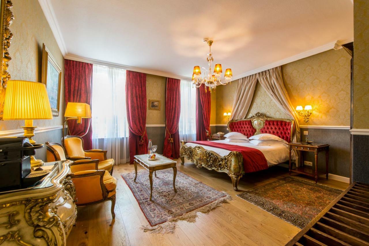 Deluxe Double Room,815470745:JPEG