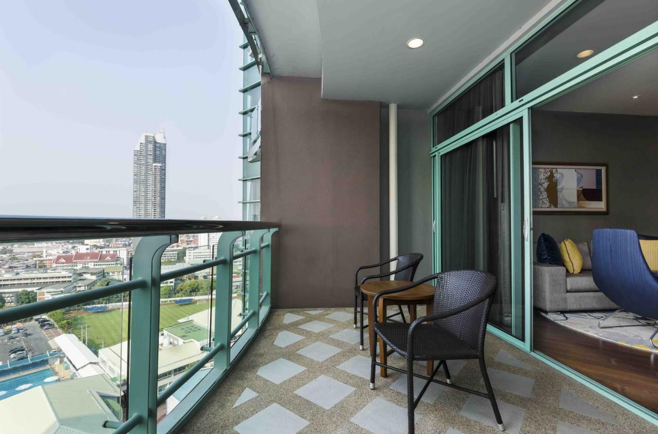 One-Bedroom Suite King with City View