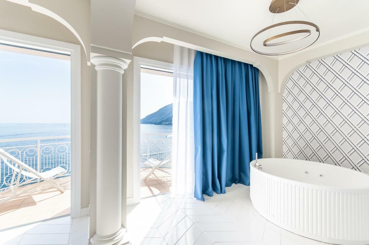 Deluxe Junior Suite