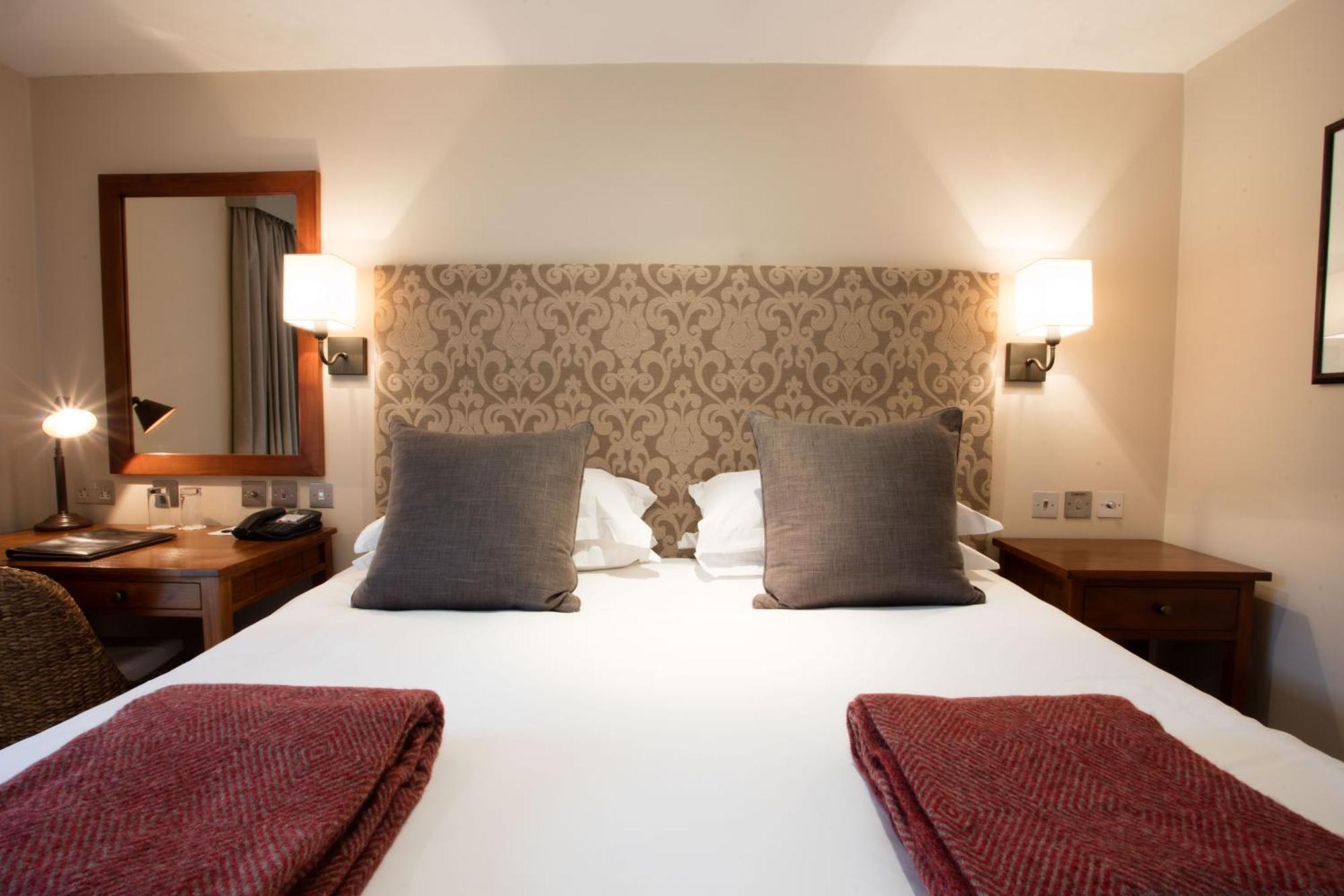 Standard Double Room,1215500545:JPEG