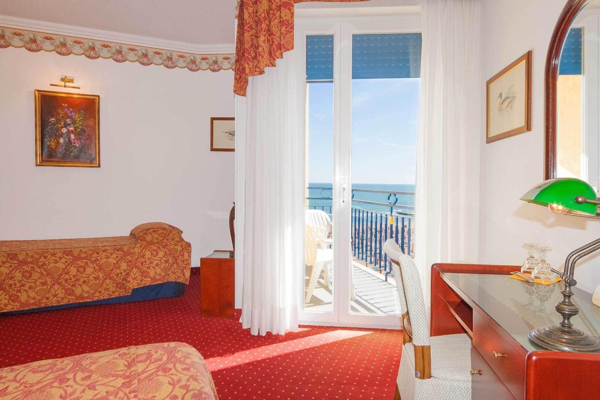 Junior Suite mit Balkon (2 Erwachsene)