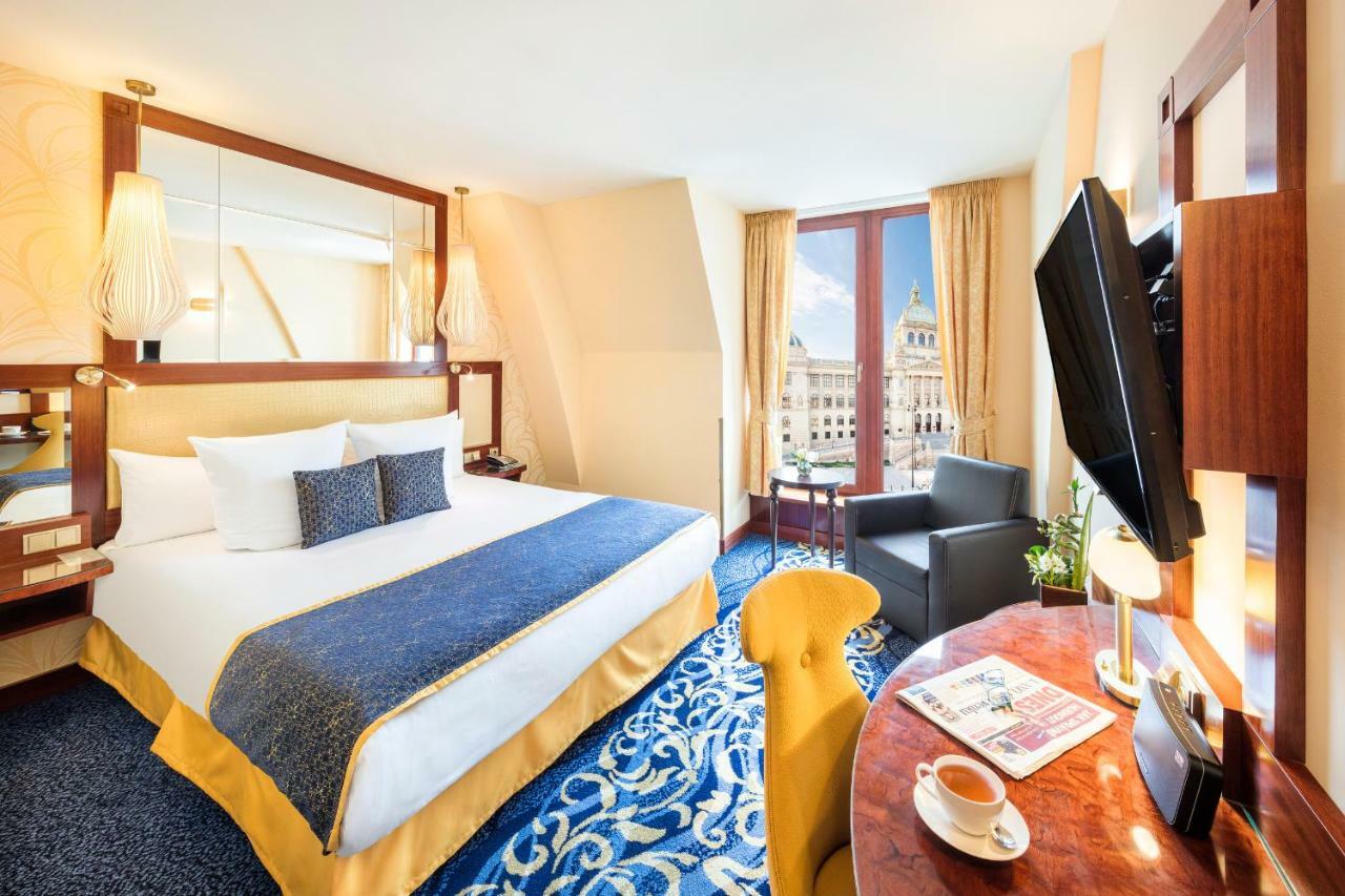 Deluxe Double Room with City View